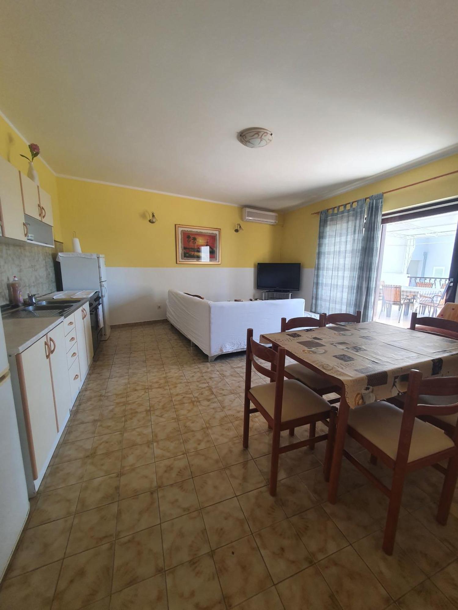 Apartments Karlo أوميس الغرفة الصورة